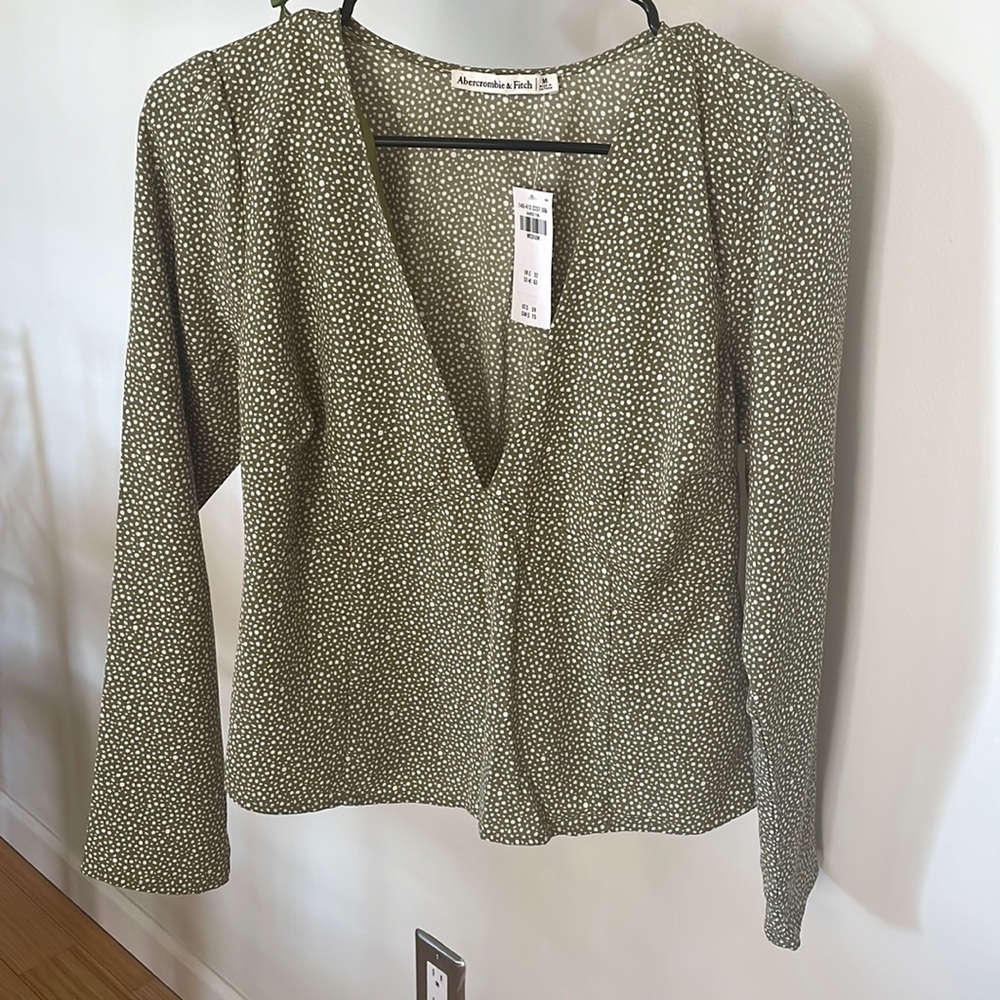 NWT Abercrombie Women’s Long Sleeve Blouse